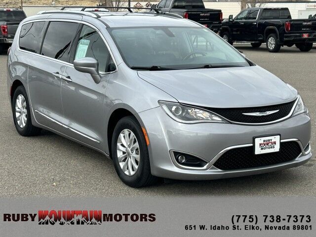 2018 - Chrysler - Pacifica - $16,995