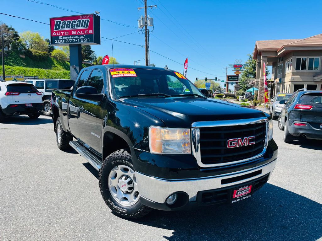 2009 - GMC - SIERRA 2500HD - $20,995