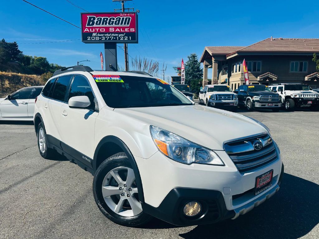 2014 - SUBARU - OUTBACK - $12,995