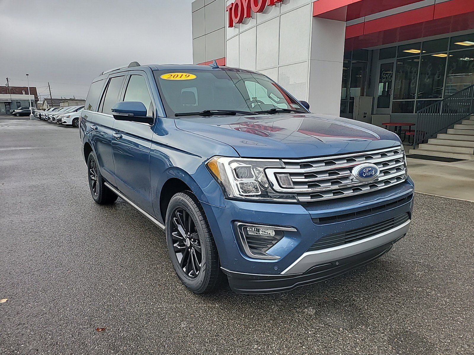 2019 - Ford - Expedition - $29,299