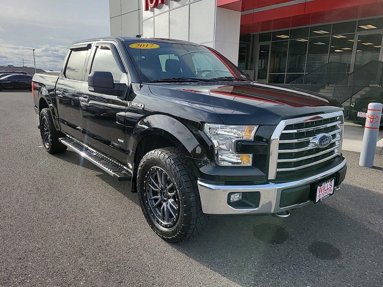 2017 - Ford - F-150 - $27,999