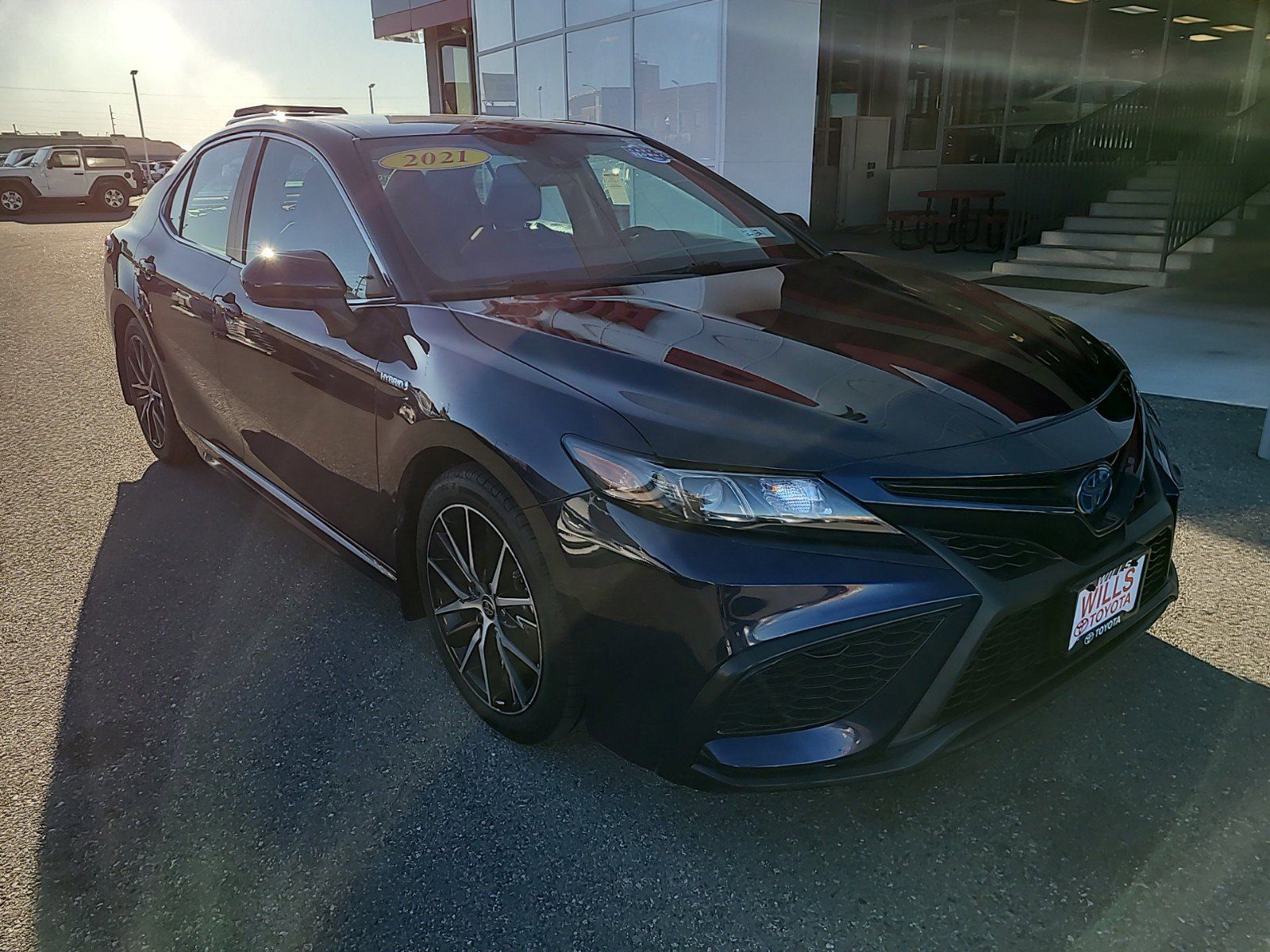 2021 - Toyota - Camry - $26,999