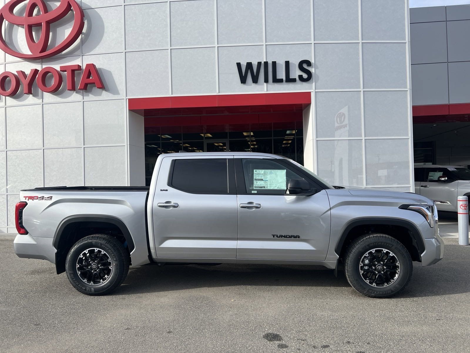 2025 - Toyota - Tundra 4WD - $52,377