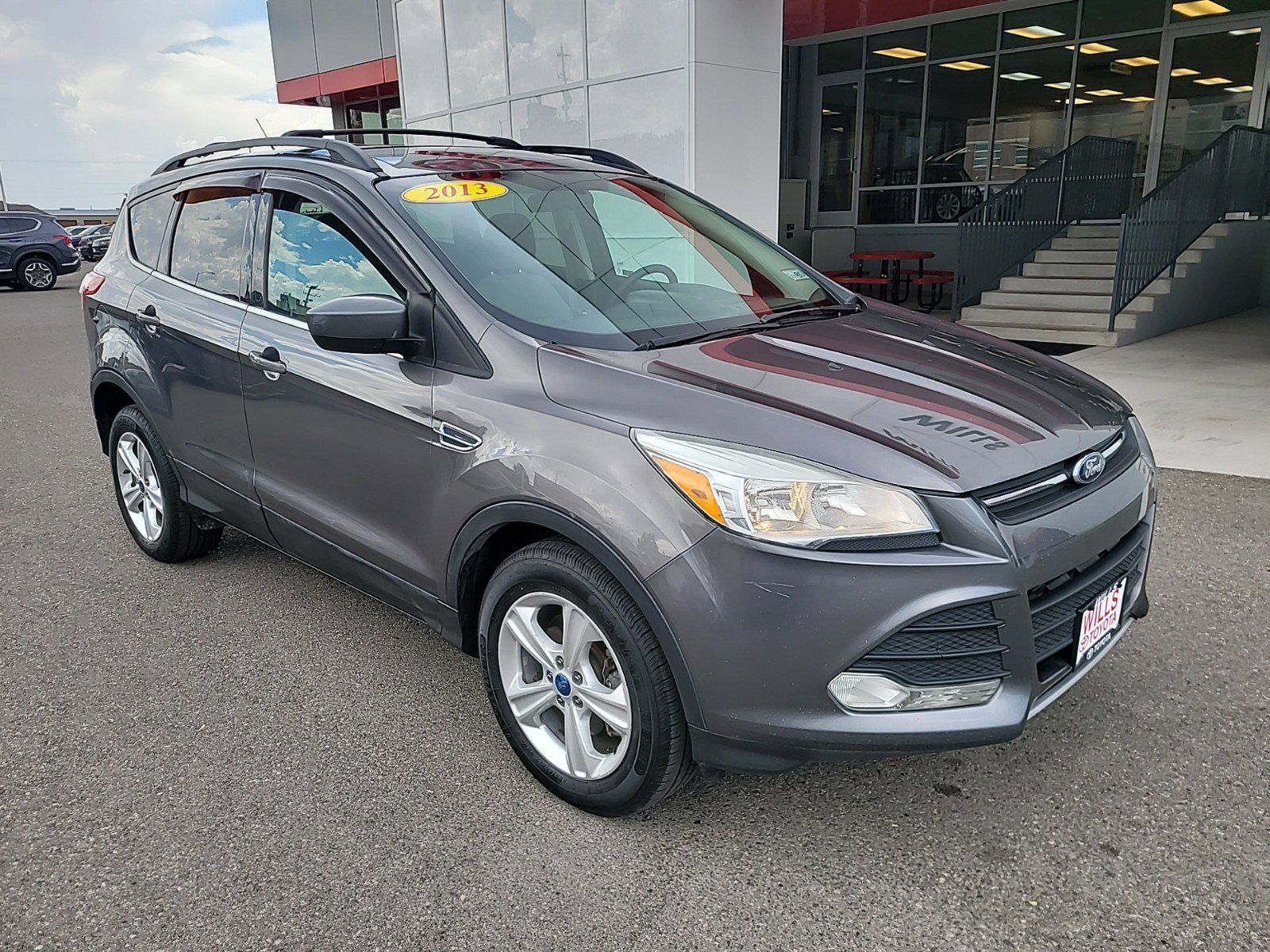 2013 - Ford - Escape - $5,899