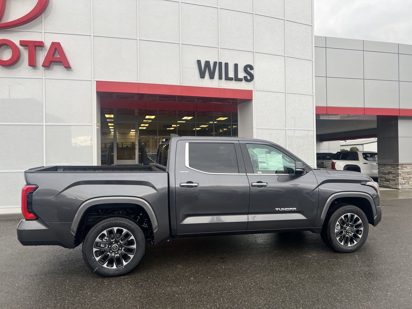 2024 - Toyota - Tundra 4WD - $59,379