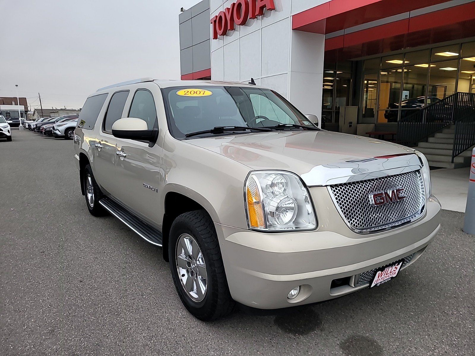 2007 - GMC - Yukon XL Denali - $8,994