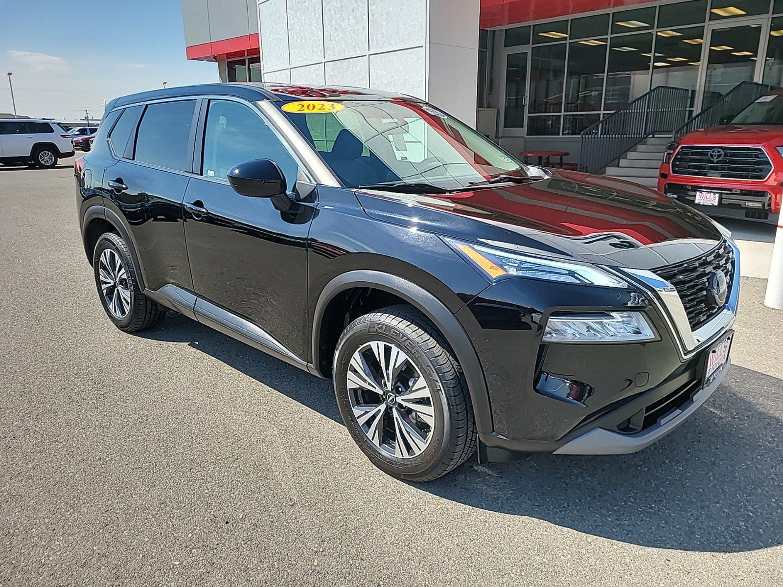 2023 - Nissan - Rogue - $24,995