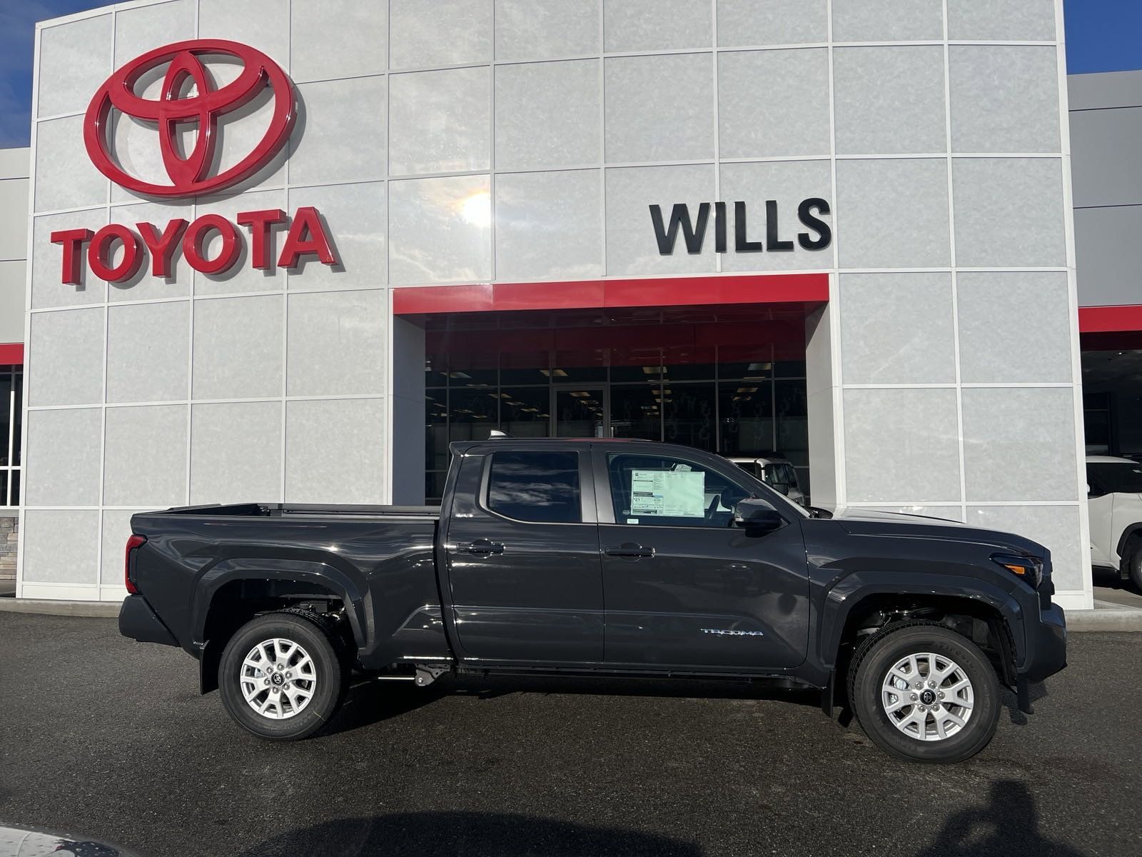 2024 - Toyota - Tacoma 4WD - $40,908