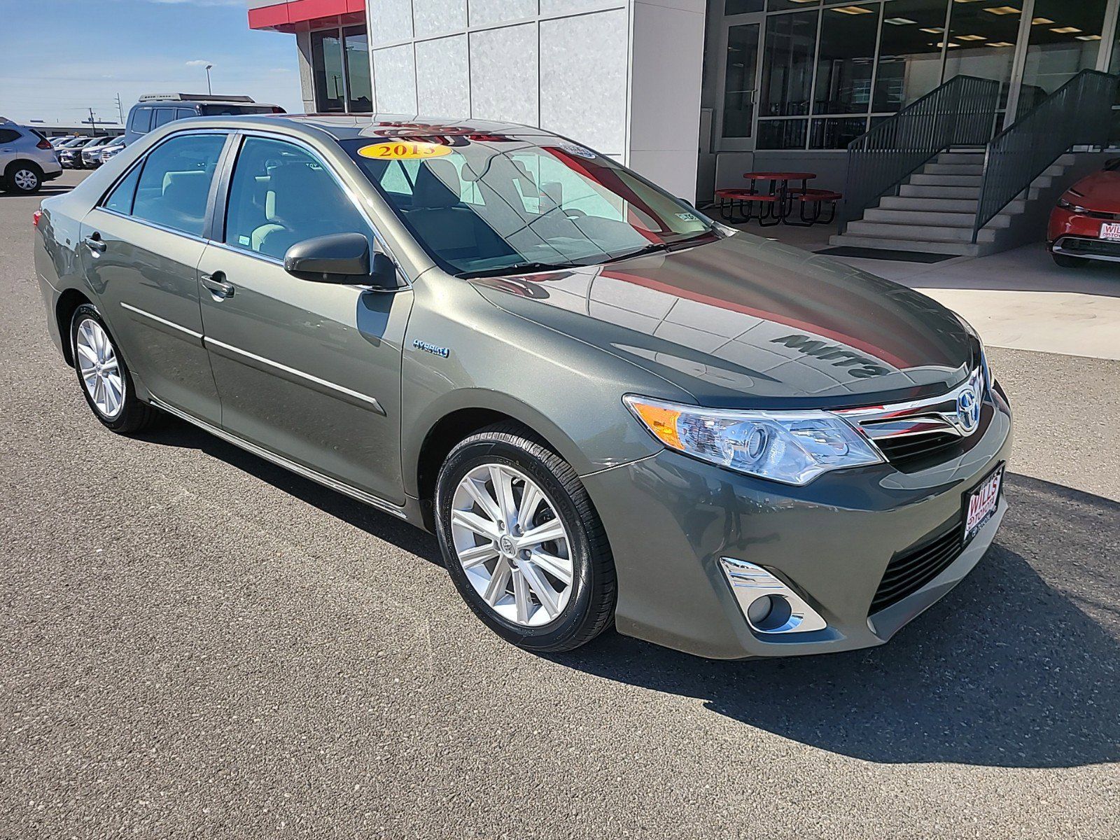 2013 - Toyota - Camry Hybrid - $11,497