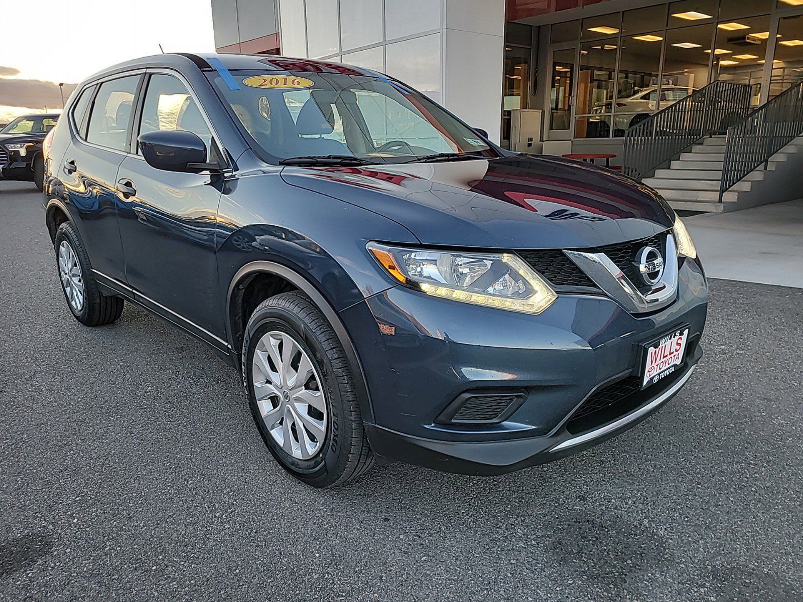 2016 - Nissan - Rogue - $7,790