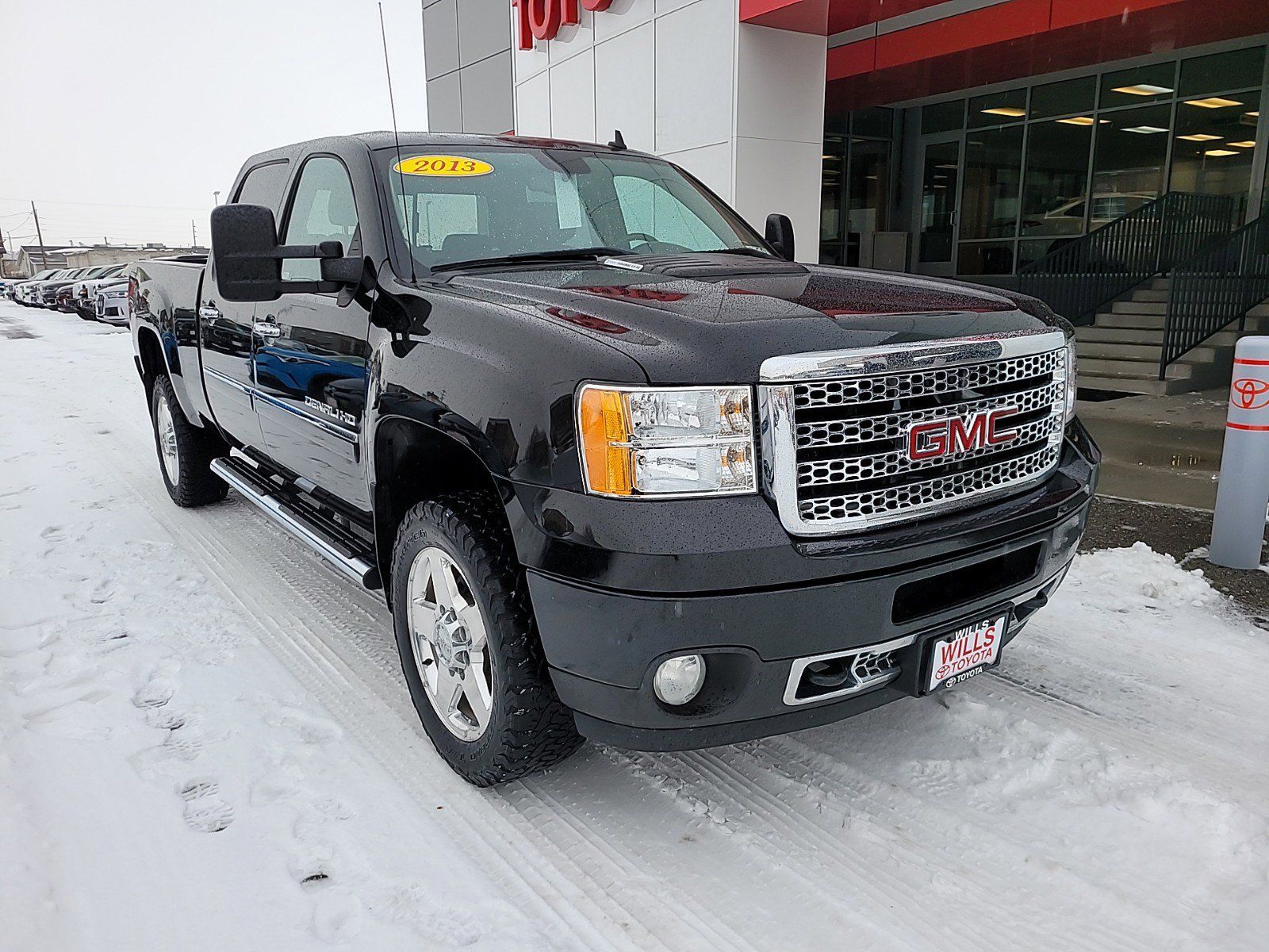 2013 - GMC - Sierra 2500HD - $31,995