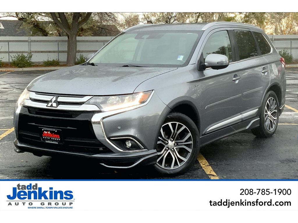 2017 - Mitsubishi - Outlander - $16,995