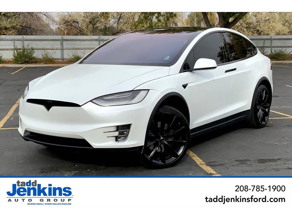 2020 - Tesla - Model X - $40,995