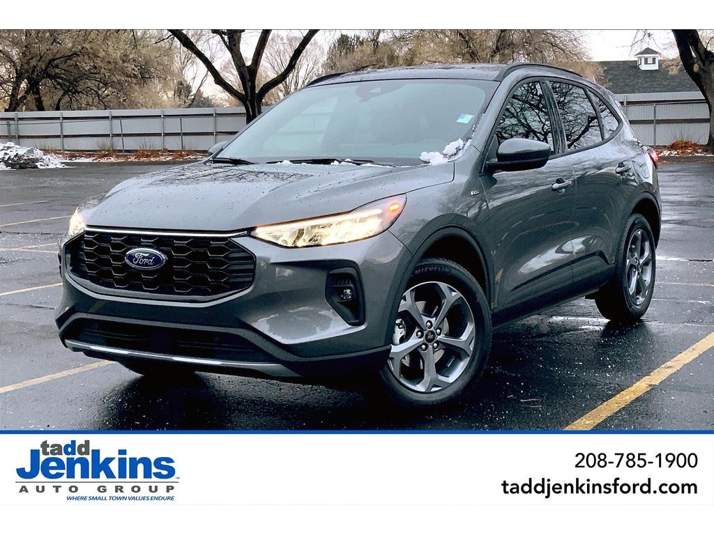 2025 - Ford - Escape - $37,272