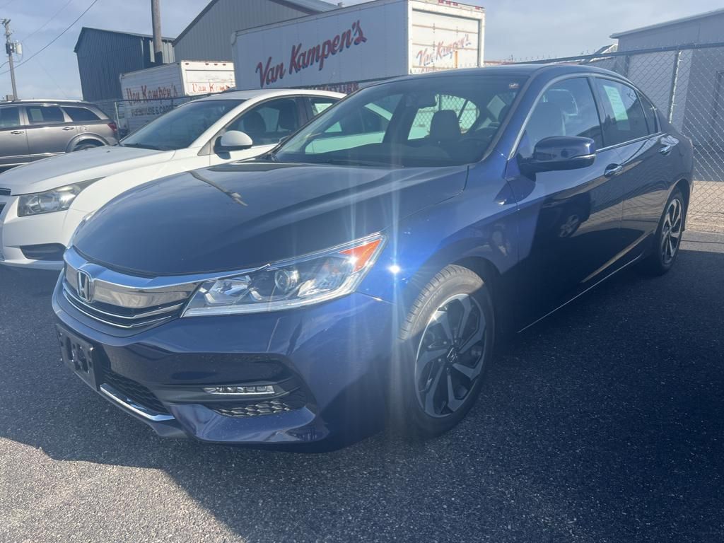 2017 - Honda - Accord - $21,904