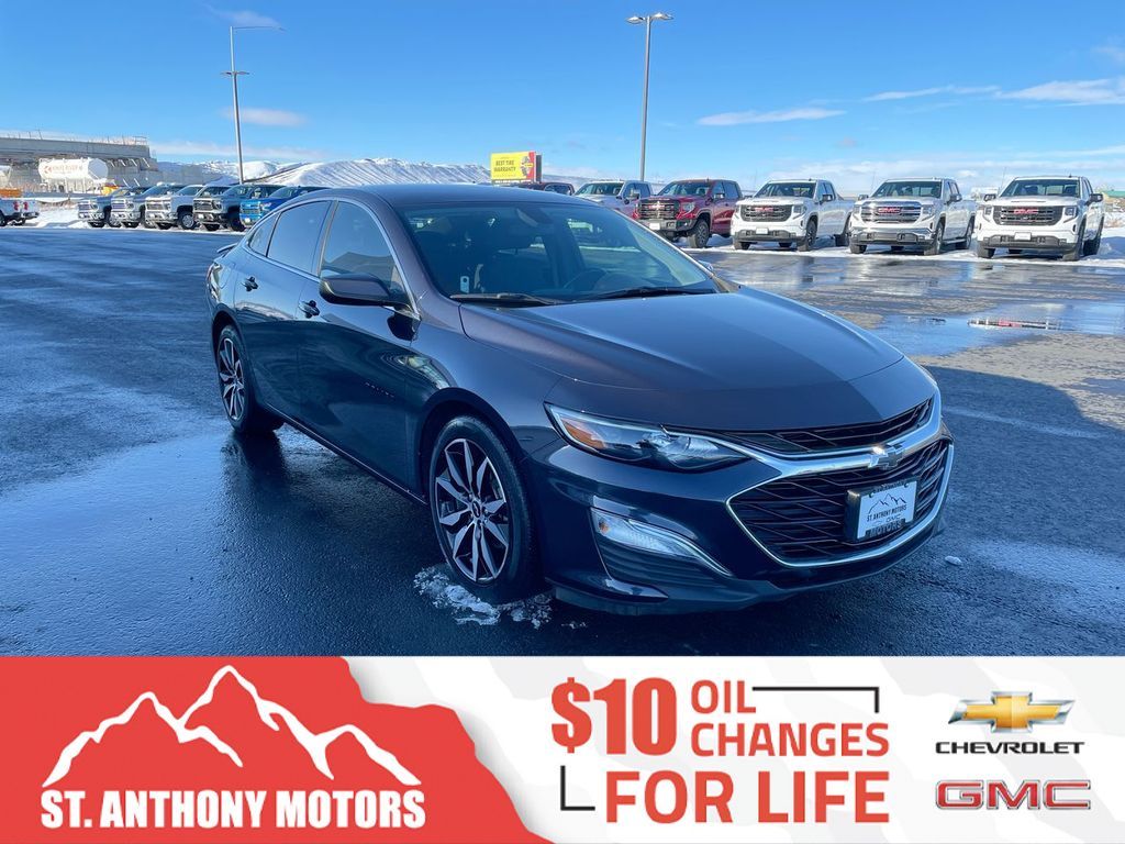 2022 - Chevrolet - Malibu - $18,999