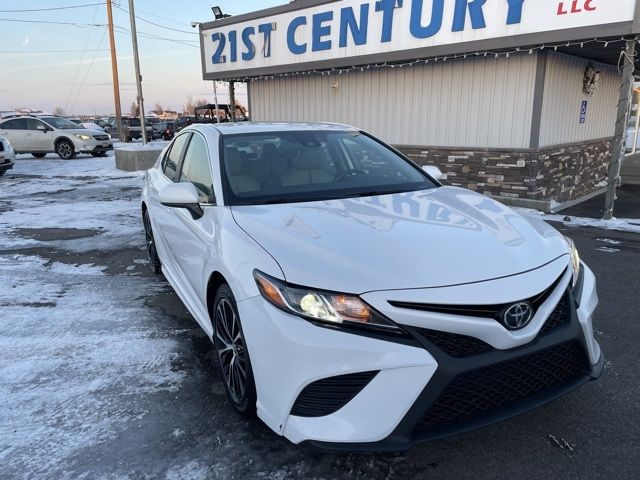 2020 - Toyota - Camry - $21,221