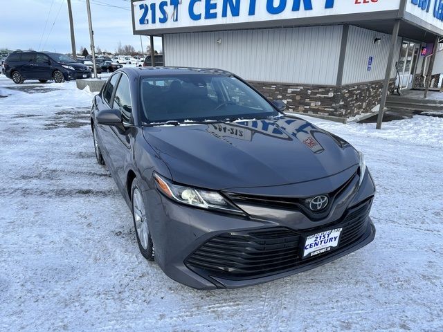 2019 - Toyota - Camry - $17,432