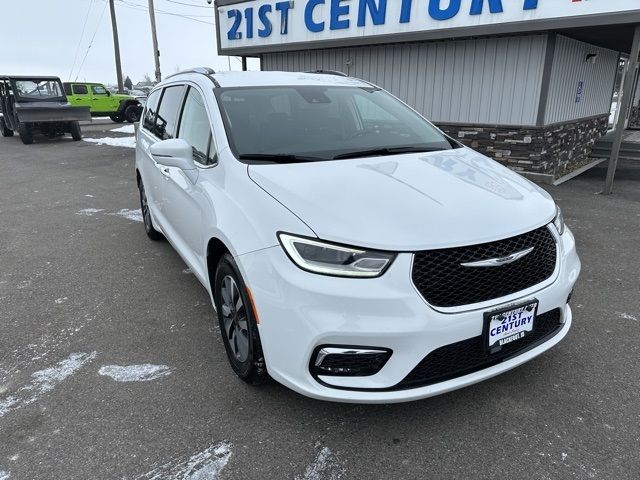 2021 - Chrysler - Pacifica - $25,575