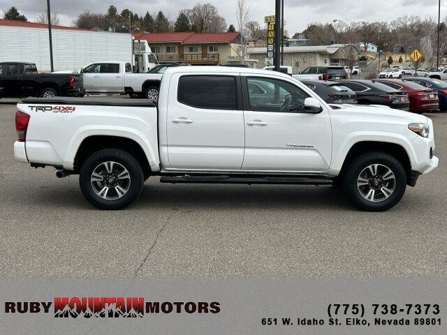 cdn-ds_com-stock-2017-Toyota-Tacoma-TRD-Sport-Elko-NV-seo-ECL8846-3TMCZ5AN1HM104113-szi100484-5231e882548a7882c1980cefcf98ae99_jpg