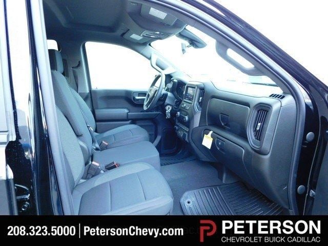 pictures_dealer_com-p-petersonchevrolet-0195-58fc9bdf13b39c8b16e2699102b80b7c__jpg