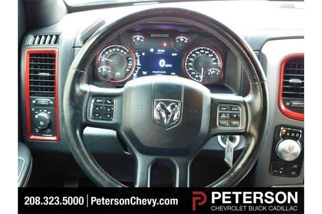 pictures_dealer_com-p-petersonchevrolet-0285-ecca2f97947eba64cb35e59e36883960__jpg