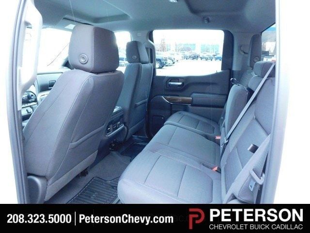 pictures_dealer_com-p-petersonchevrolet-0389-a3d93106c55cfed53911e9c2367df4dc__jpg