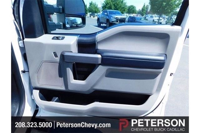 pictures_dealer_com-p-petersonchevrolet-0598-8251b4a51a2a4d58b51054c58a903762__jpg