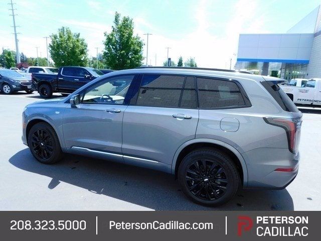 pictures_dealer_com-p-petersonchevrolet-0886-950bb4256d94f8a47ca27345979b01f7__jpg