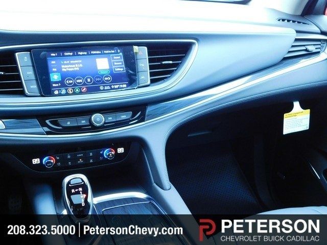 pictures_dealer_com-p-petersonchevrolet-0924-c7ac90da5db179d35628f56213fd2bf5__jpg