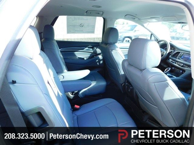 pictures_dealer_com-p-petersonchevrolet-1035-d9e72c76fbc0c12e5cb0541e07685f52__jpg