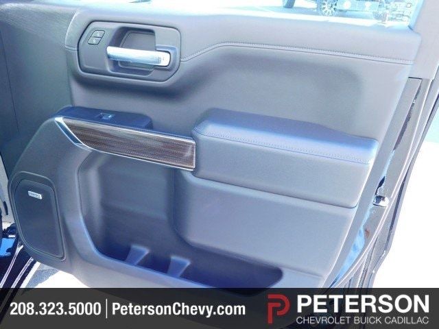 pictures_dealer_com-p-petersonchevrolet-1345-23a8632021ec4f45b006bc61ef617e28__jpg