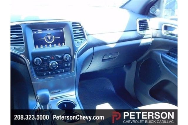 pictures_dealer_com-p-petersonchevrolet-1753-830a5404740a052e5faf6c6e7208476d__jpg